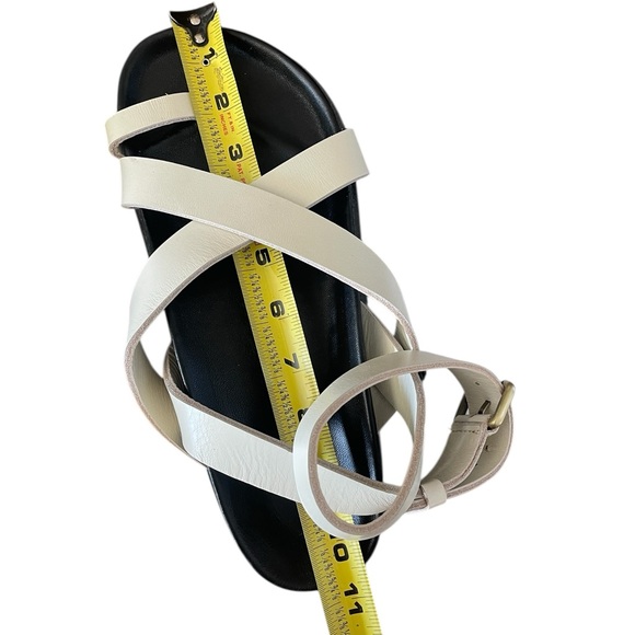 Liberté The Leni Sandal - Picture 12 of 13